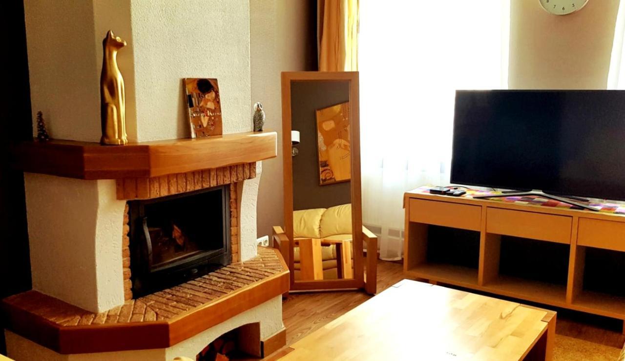 Gustav House Apartment เดากัฟปิลส์ ภายนอก รูปภาพ