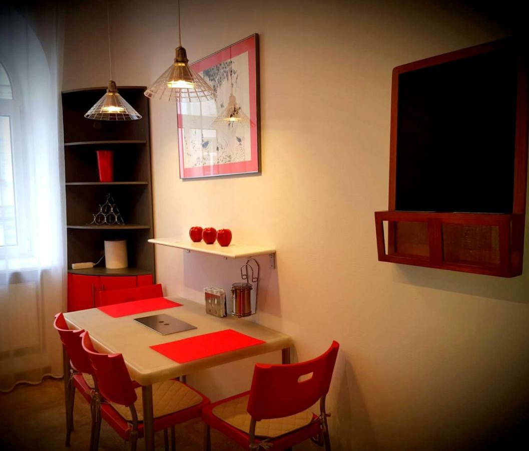 Gustav House Apartment เดากัฟปิลส์ ภายนอก รูปภาพ